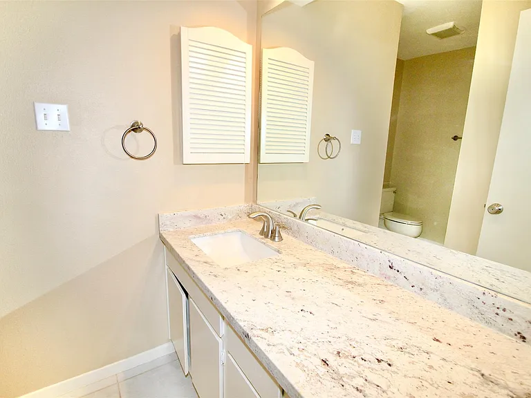 5916 Woodway Place Ct — Photo 11