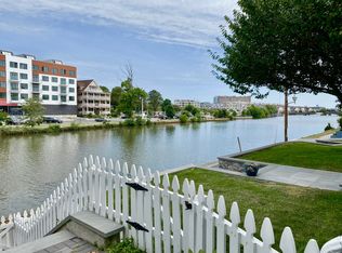 94 Lake Ave, Ocean Grove, NJ 07756