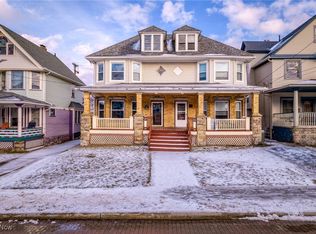 1371 Thoreau Rd, Lakewood, OH 44107