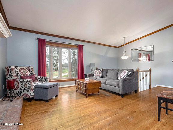 2nd image of 1103 Peaceful Way