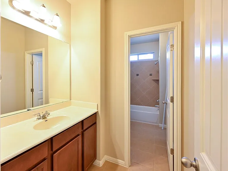100 Lake Mineral Wells Dr — Photo 16