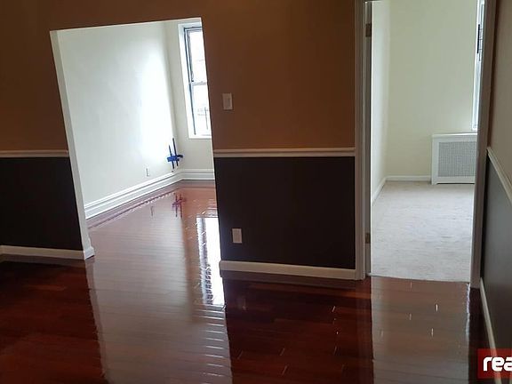 2nd image of 197 27th Ave #2