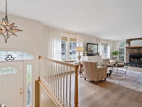 4th image of 23 Commane Rd