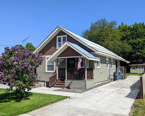 241 W Walnut Ave Photo 1