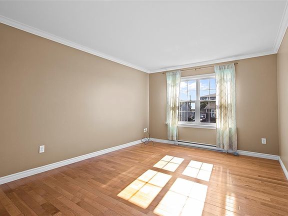 4th image of 62 Wyatt Boulevard