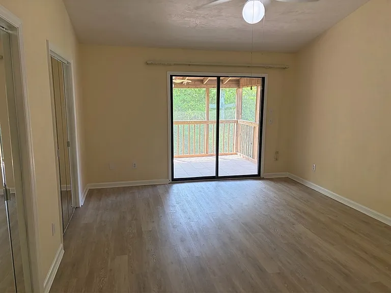 3207 Shamrock St E #18 — Photo 13