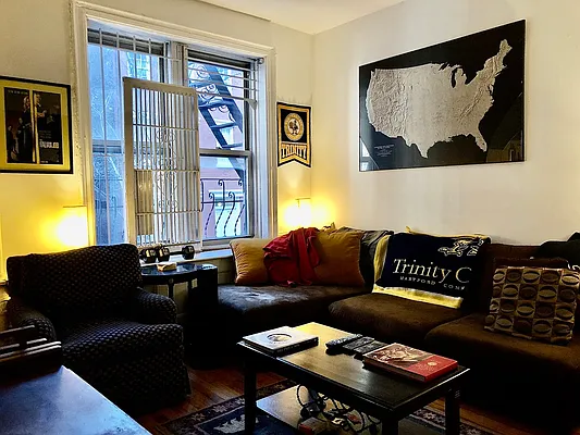 Rented by LJ Sloane Management | media 28