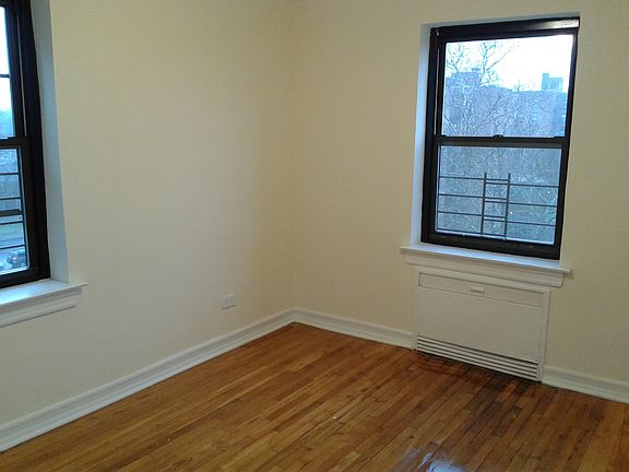 5th image of 7323 210th St APT 6E