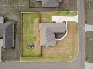 13 Grand Cv, Petal, MS 39465