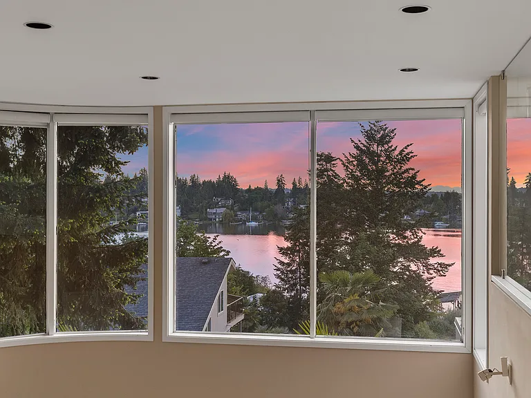 4812 Lake Washington Blvd NE — Photo 32