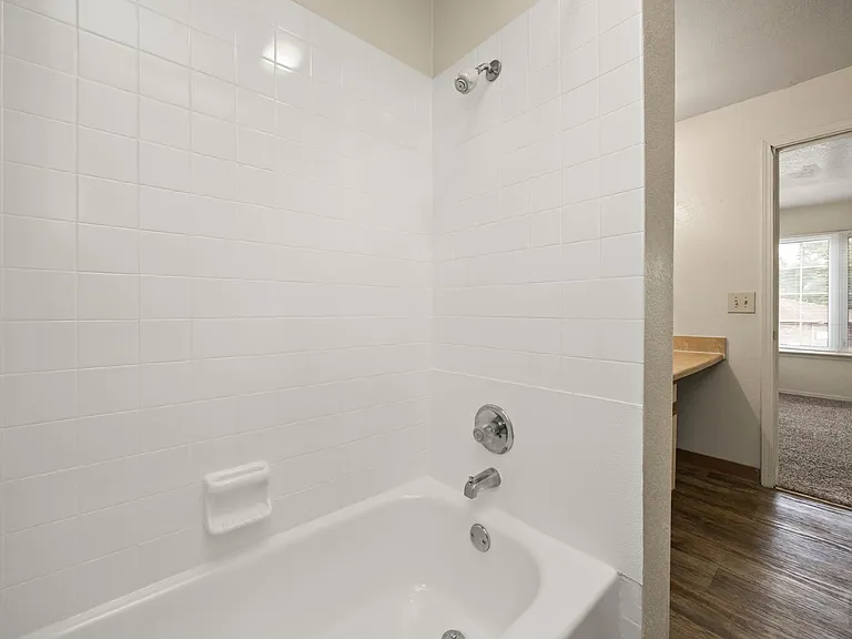 Jordan (Classic) - 2 Bed / 2 Bath - 1,000 Sq.Ft.
