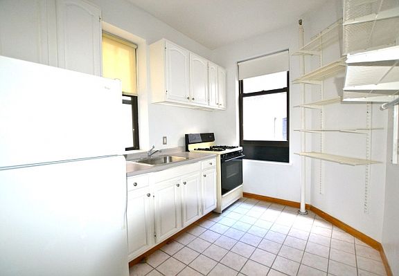 4th image of 854 7th Ave APT 9