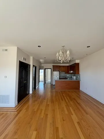 3 bed, $5,600 — Photo 3
