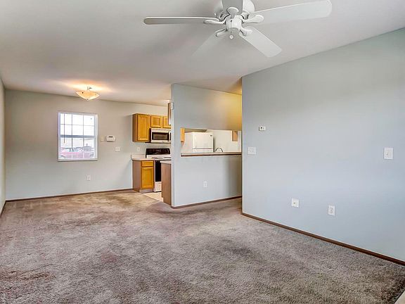 3rd image of 4300 Wincove Dr