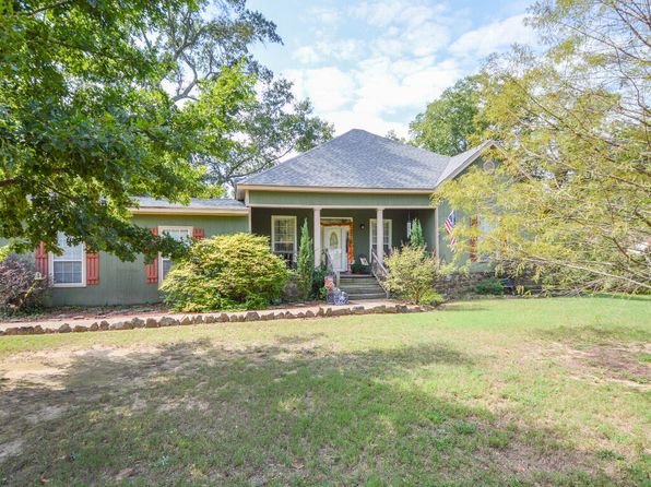 496 Main St, Caledonia, MS 39740