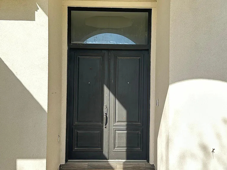 5343 Rustic Manor Dr — Photo 2