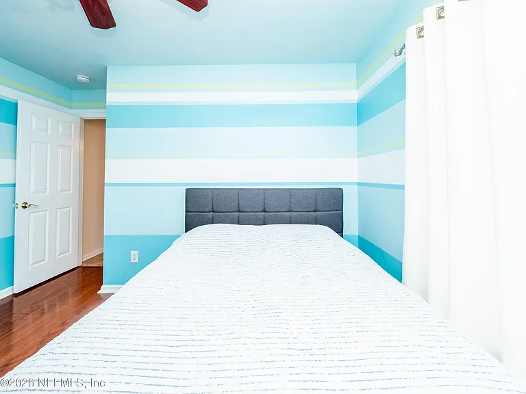 2704 Coachman Lakes Dr — Photo 28