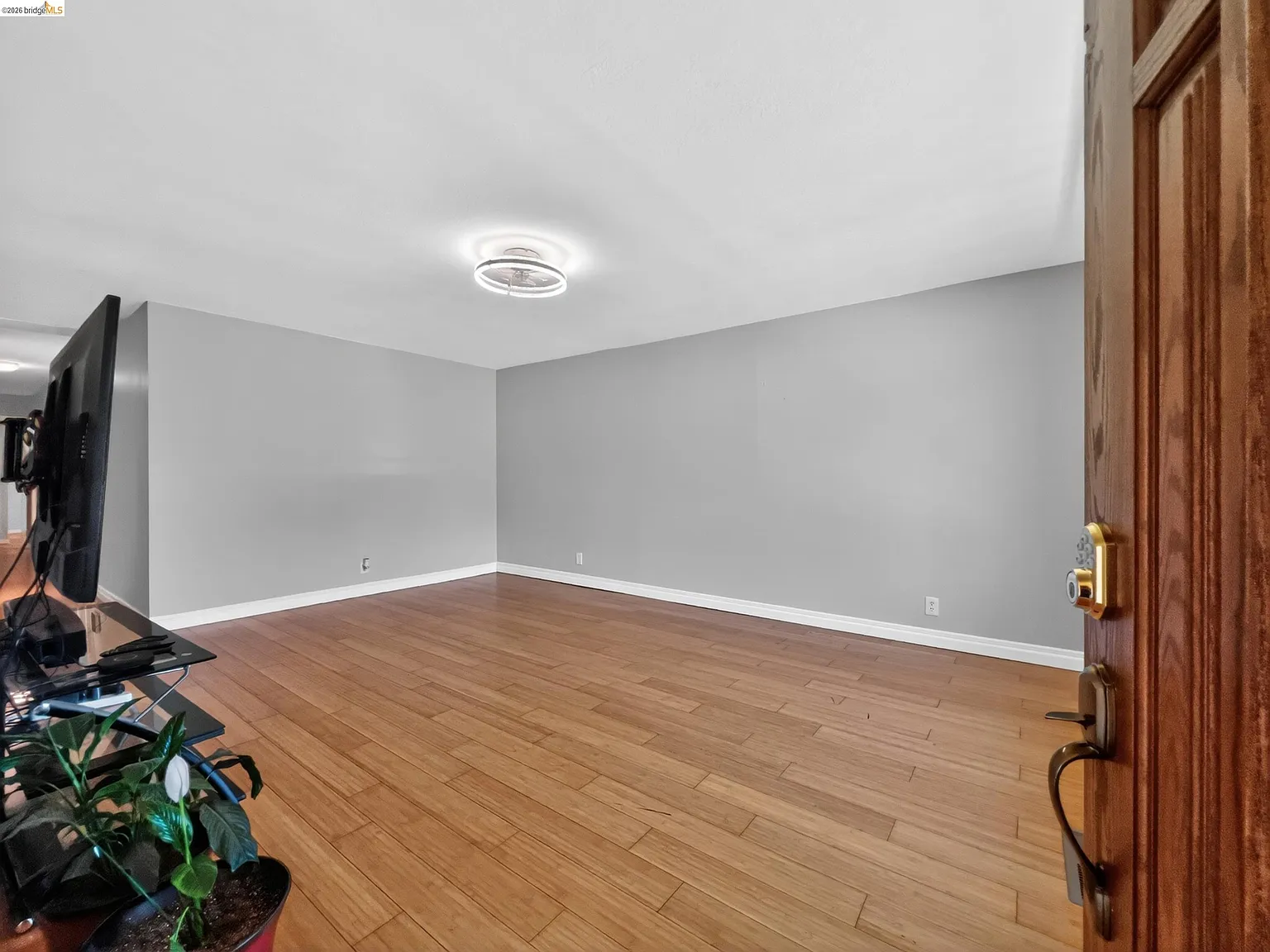 4 bed, 2.0 bath, 1573 sqft, $3,350 — Photo 4
