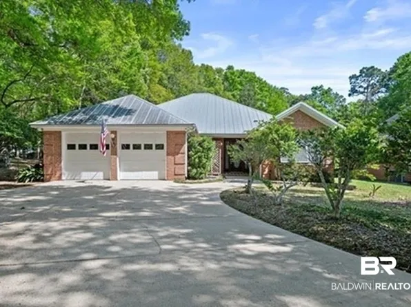 608 Bon Secour St, Fairhope, AL 36532