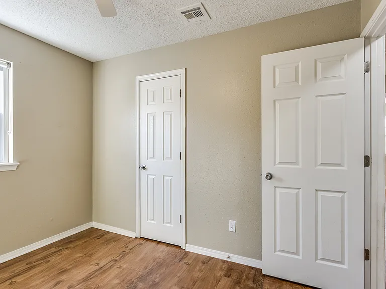 645 Lloyd Ave — Photo 27