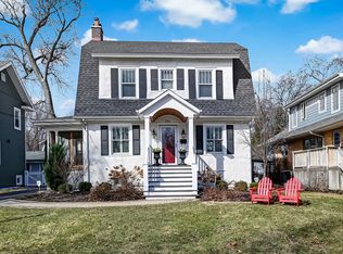 256 Sunset Ave, Glen Ellyn, IL 60137