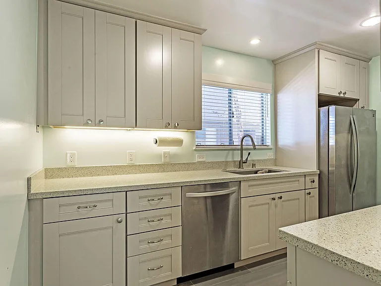 675 Sharon Park Dr #223 — Photo 13