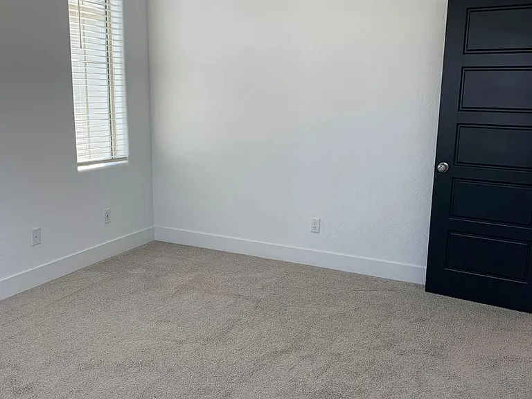 490 W Mahogany Ln — Photo 35