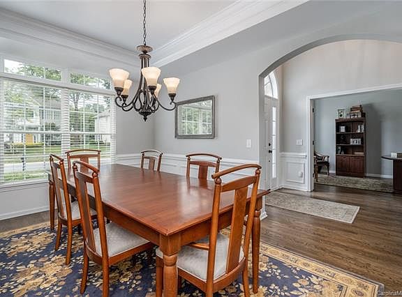 3rd image of 8118 Brookings Dr