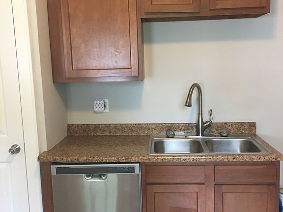 4th image of 4559 Lamont Ave