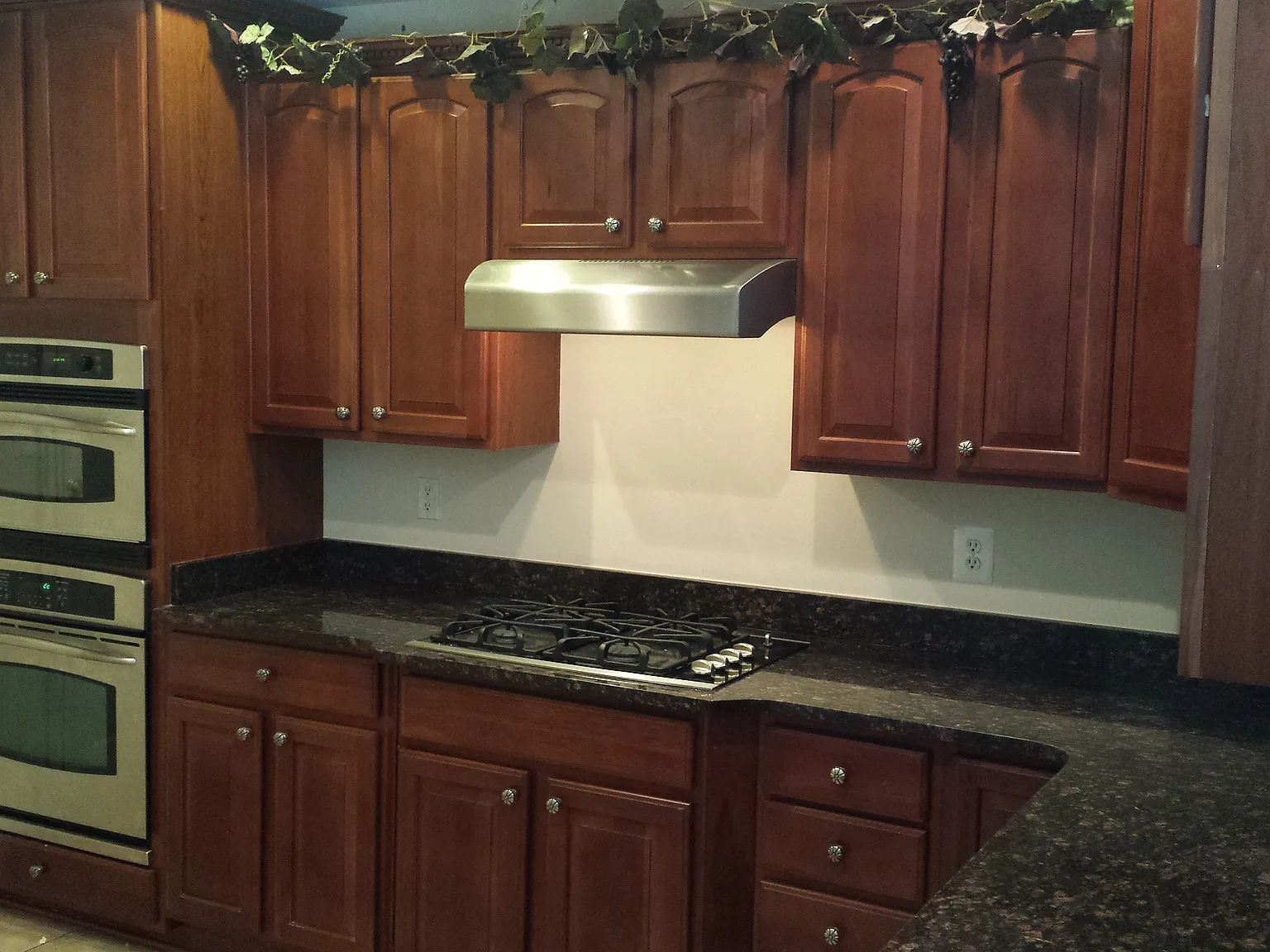 3 bed, 2.5 bath, 1620 sqft, $3,225 — Photo 3