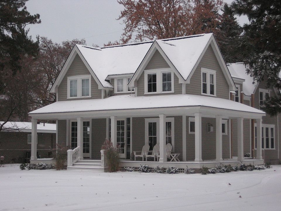 2nd image of 3610 Orchard Lake Rd