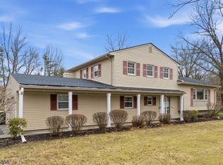61 Queen Anne Dr, Basking Ridge, NJ 07920