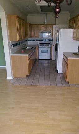 3rd image of 12295 Abbey Glen Ln