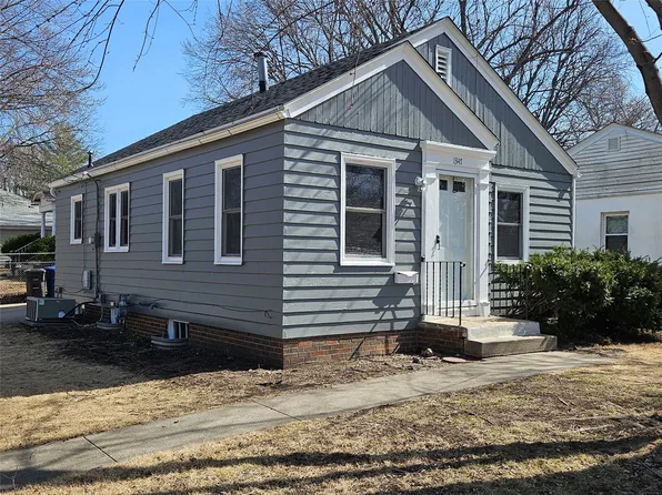 1347 47th St, Des Moines, IA 50311