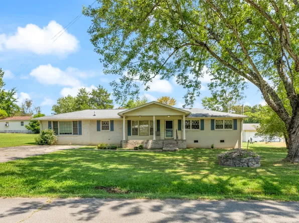 161 Circle Dr, Mc Ewen, TN 37101