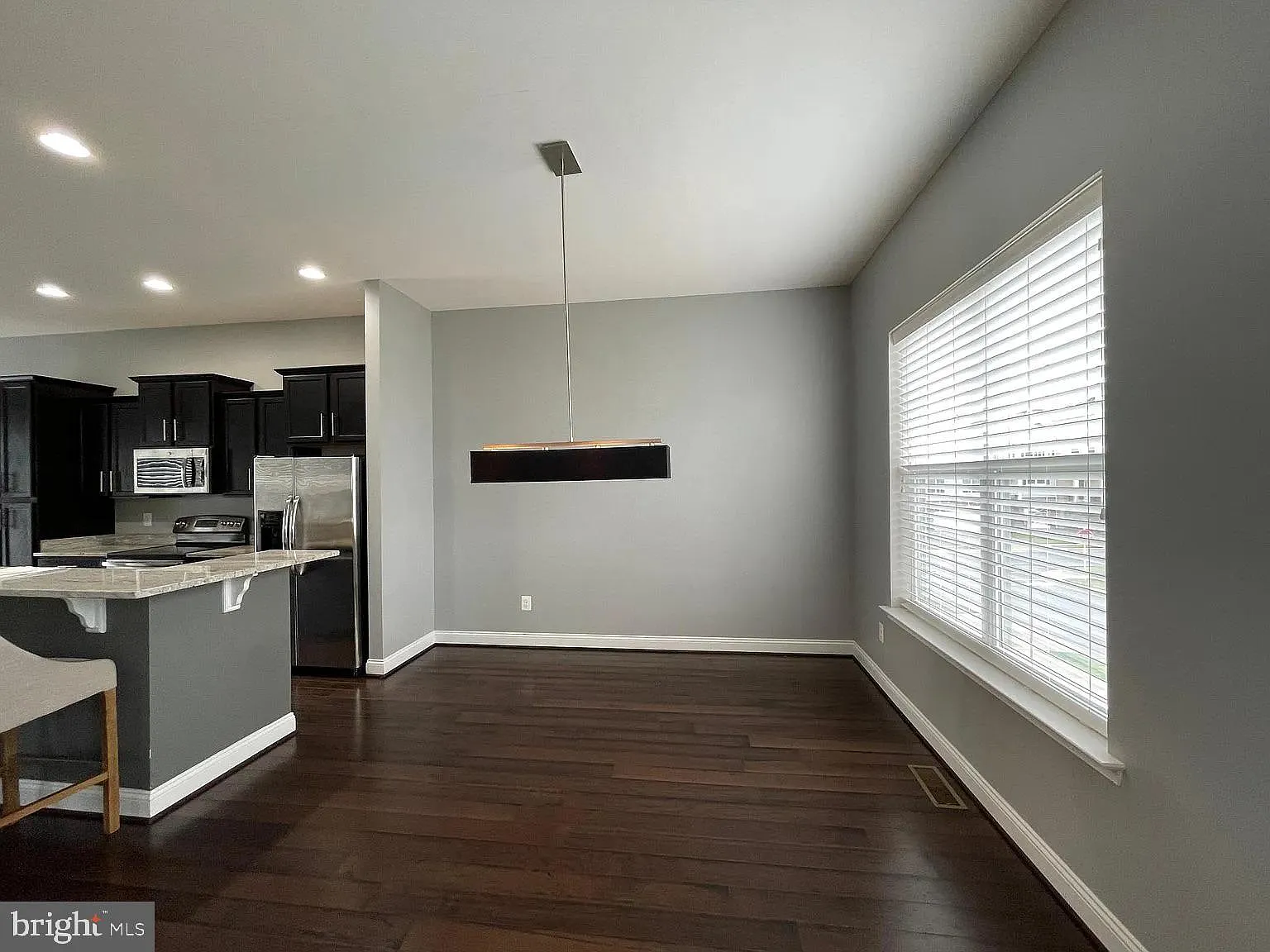 4 bed, 3.5 bath, 2903 sqft, $2,650 — Photo 3