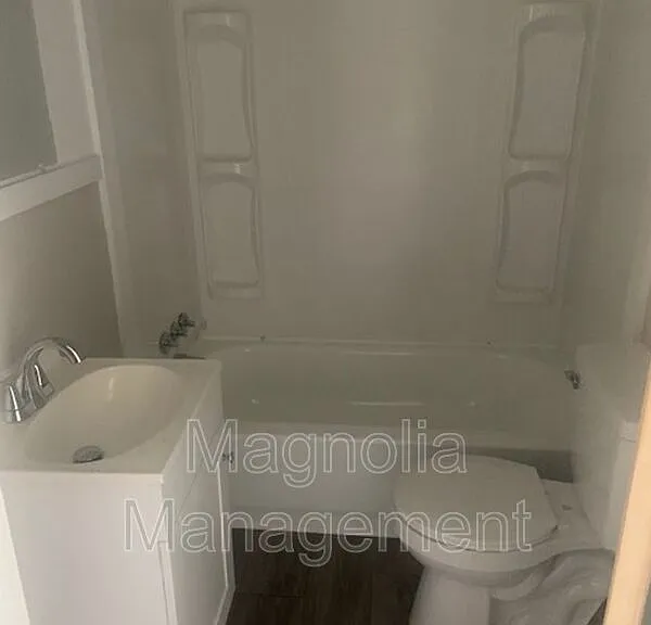 523 Grant St — Photo 6