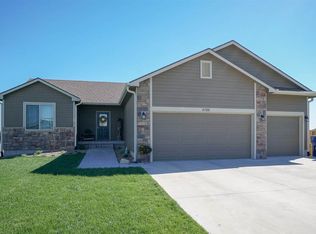 8766 S Kelliann Way, Manhattan, KS 66502