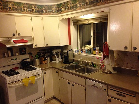 2nd image of 1228 W Lunt Ave #1