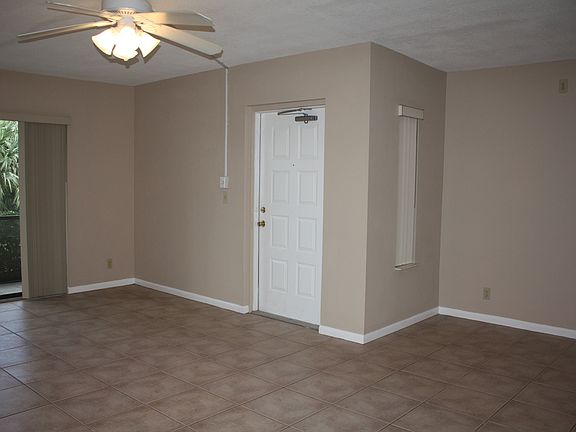 3rd image of 2702 SW Matheson Ave