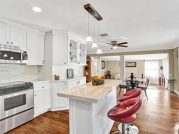 5th image of 2686 NW 63rd Ave