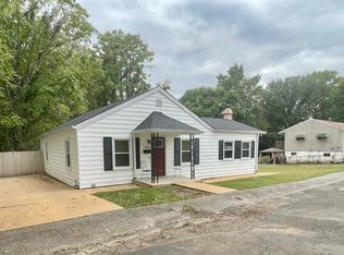 102 Laredo Ave, Saint Louis, MO 63125