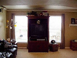 5th image of 10361 Edgewater Trl