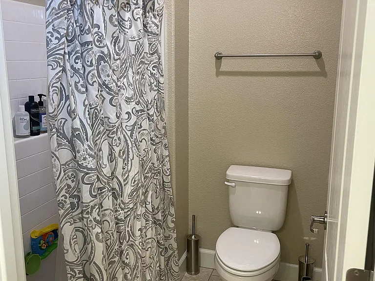 10510 Rollins Dr — Photo 21
