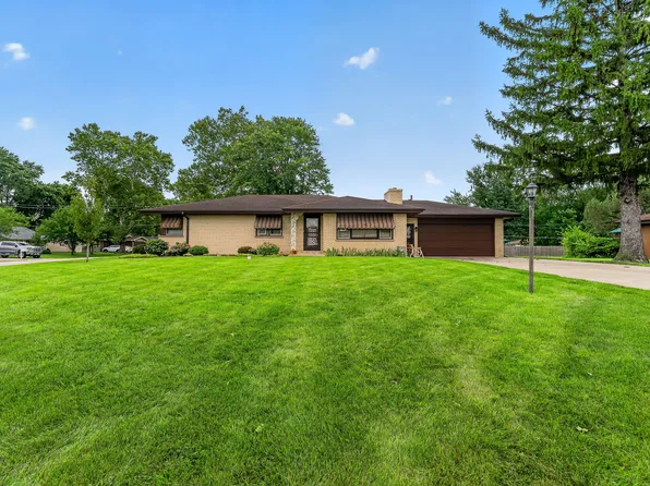 3300 Pinecrest Dr, Joliet, IL 60435