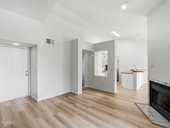 2nd image of 1710 W Park Wood Ln #177