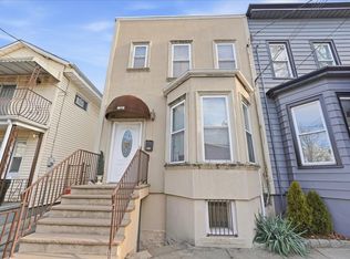1612 West St, Union City, NJ 07087