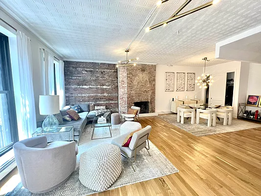 Rented by Nolita Group | media 24