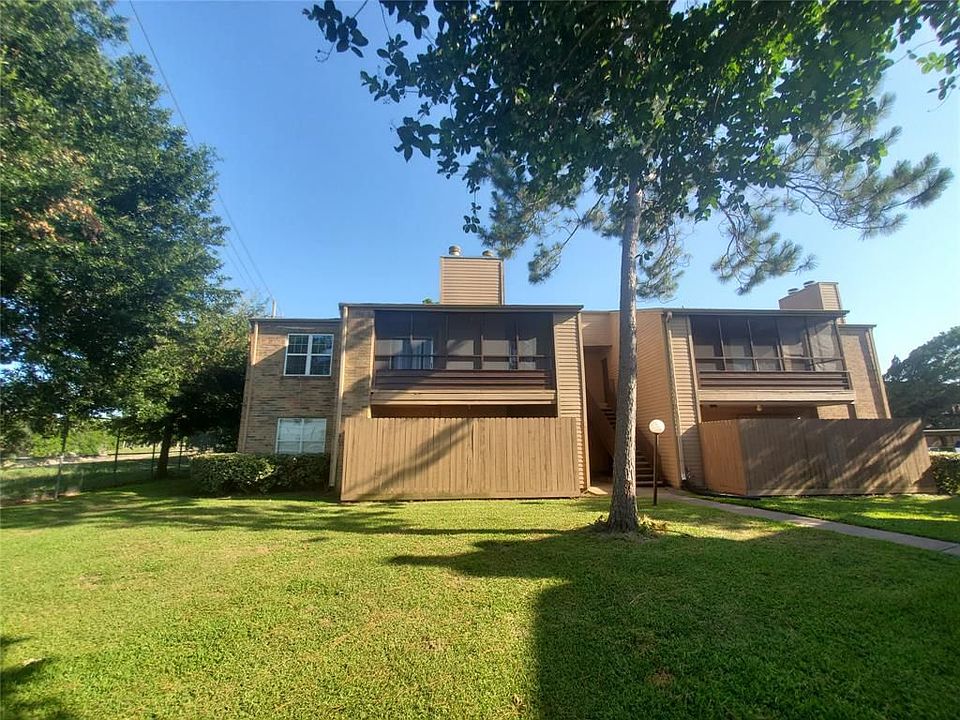 1st image of 10555 Turtlewood Ct Unit 1403