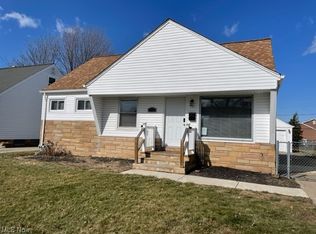 29823 Phillips Ave, Wickliffe, OH 44092